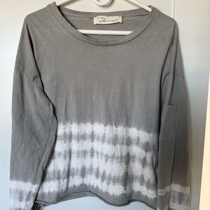 Vintage Havana Gray and White Long Sleeve Top